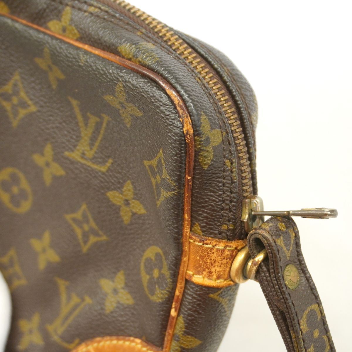 Louis Vuitton Clutch Monogram Marly Dragonne GM Brown — view 8