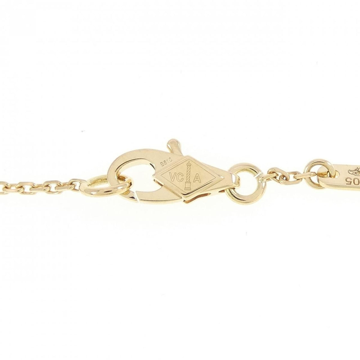 Van Cleef & Arpels Sweet Alhambra Bracelet — view 3