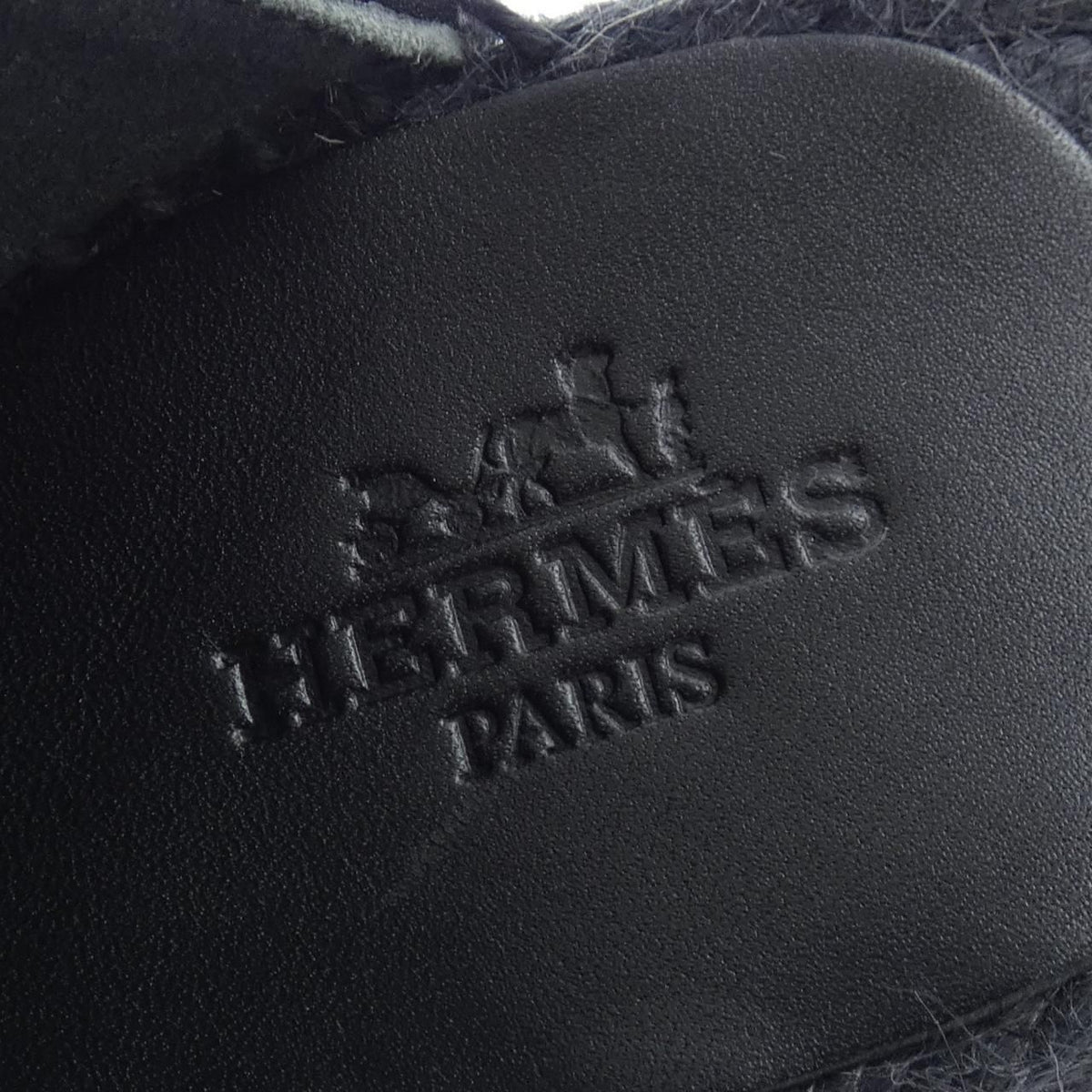 Hermes Tipoli Kelly Buckle Sandals — view 6