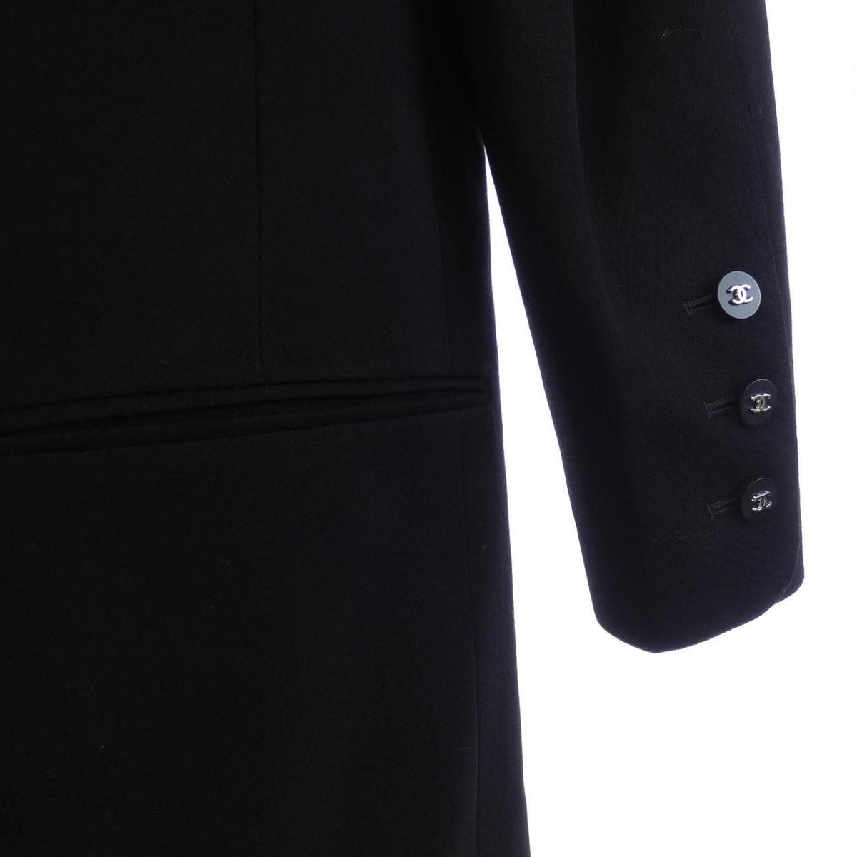 Chanel Vintage 96P Jacket — view 6