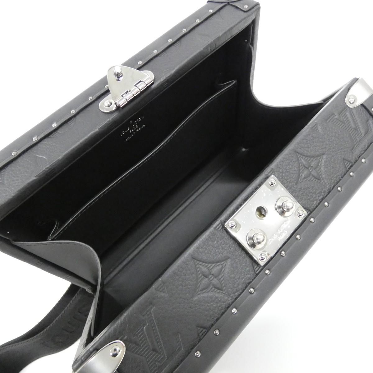 Louis Vuitton Monogram Shadow Clutch — view 4
