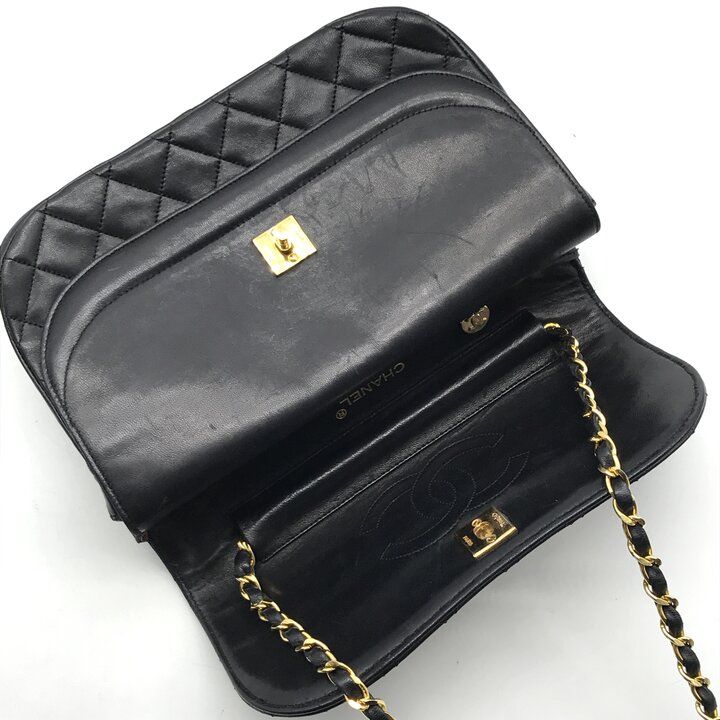 Chanel CC Logo Turnlock Lambskin Chain Shoulder Bag Black — view 8