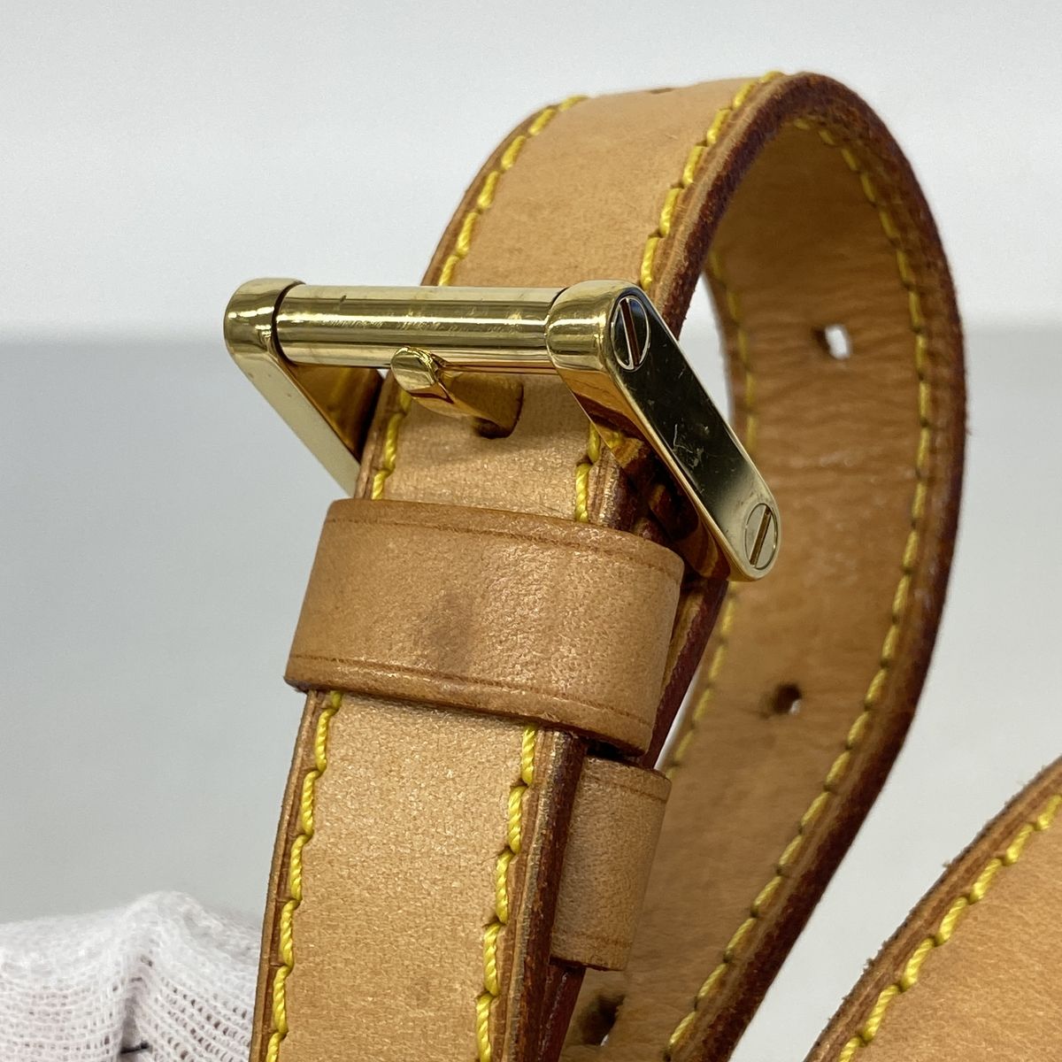 Louis Vuitton Shoulder Bag Vernis Thompson Street Beige — view 8