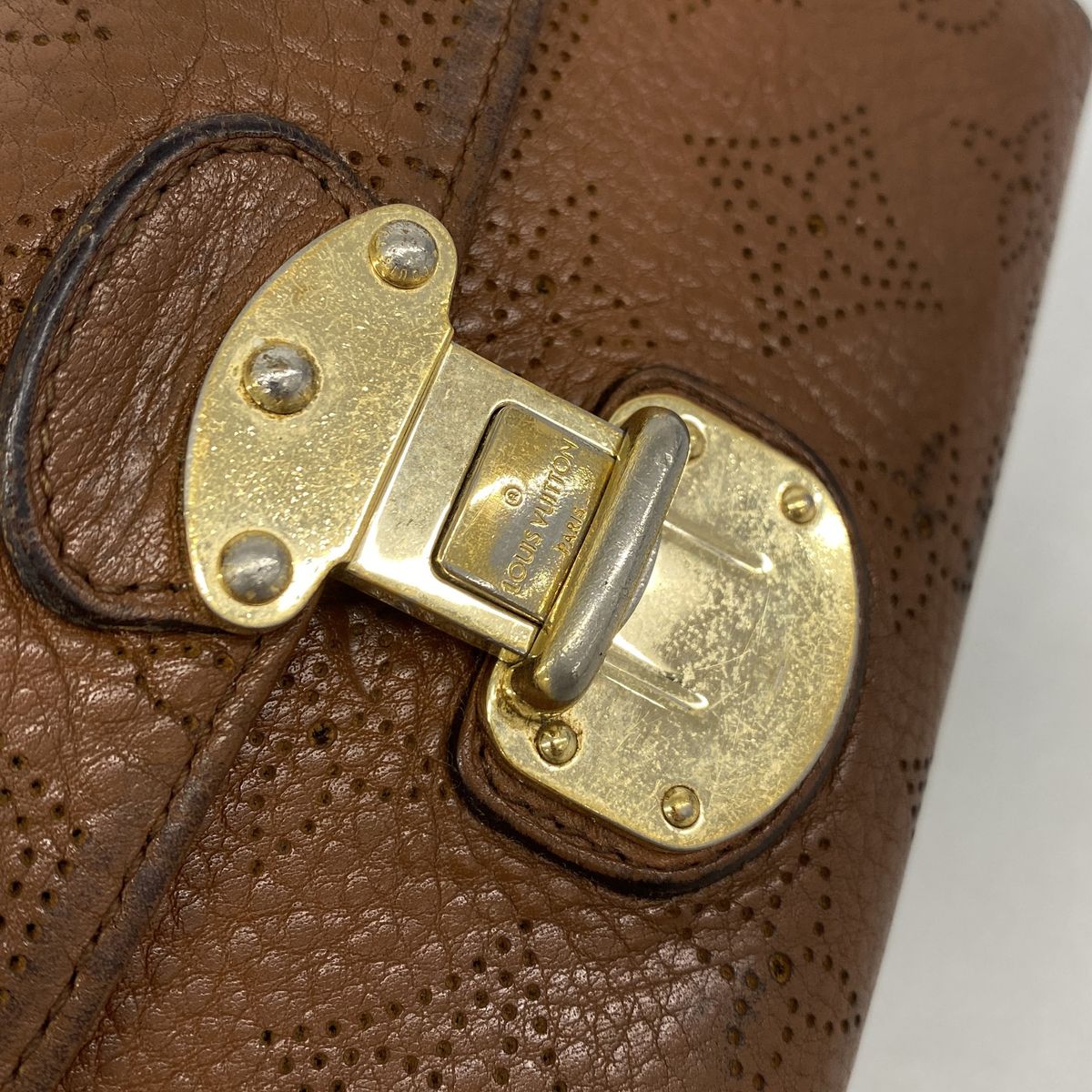 Louis Vuitton Trifold Wallet Mahina Portefeuille Amelia Cognac — view 8
