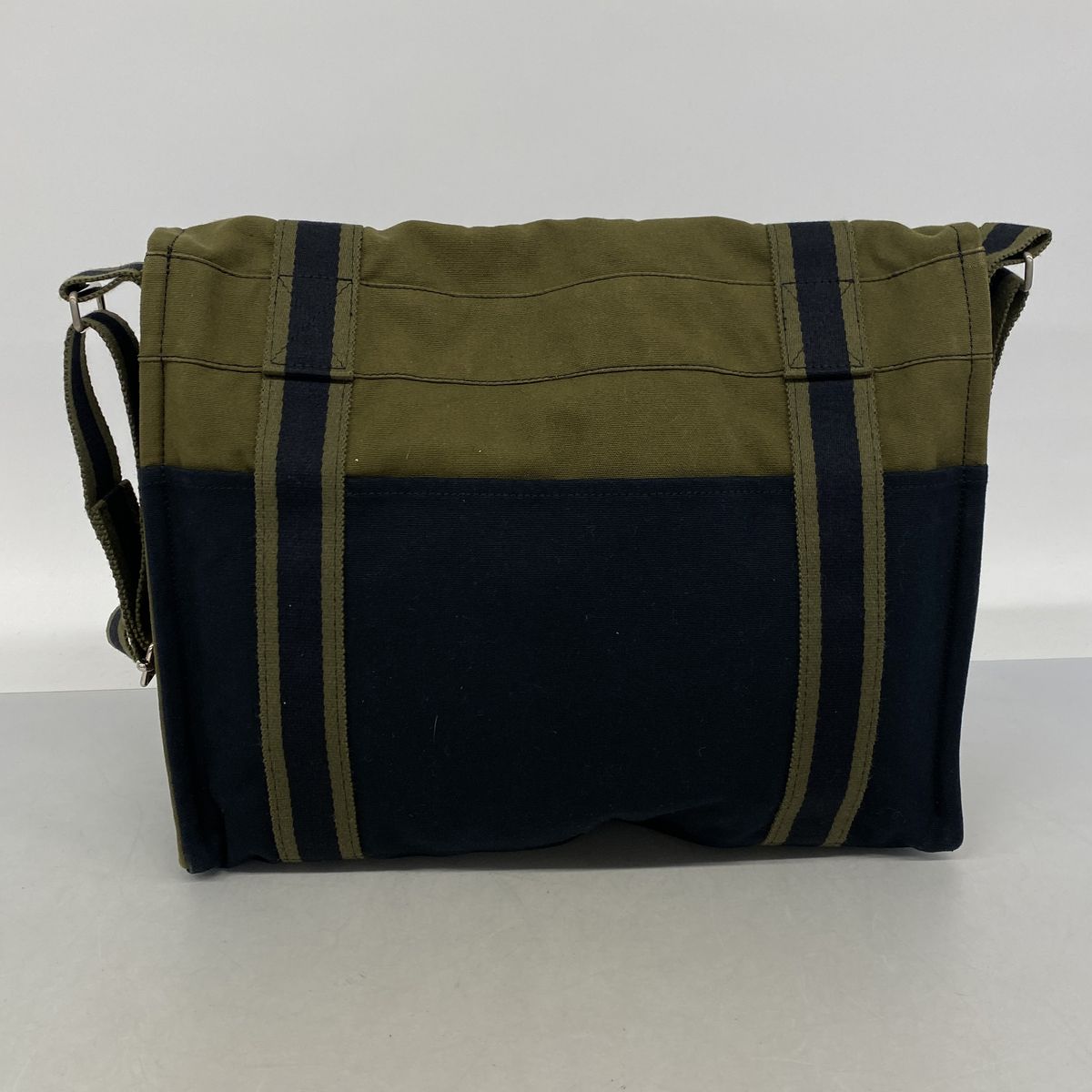 Hermes Shoulder Bag Fourre Tout Besace MM Canvas Black Khaki Silver — view 8