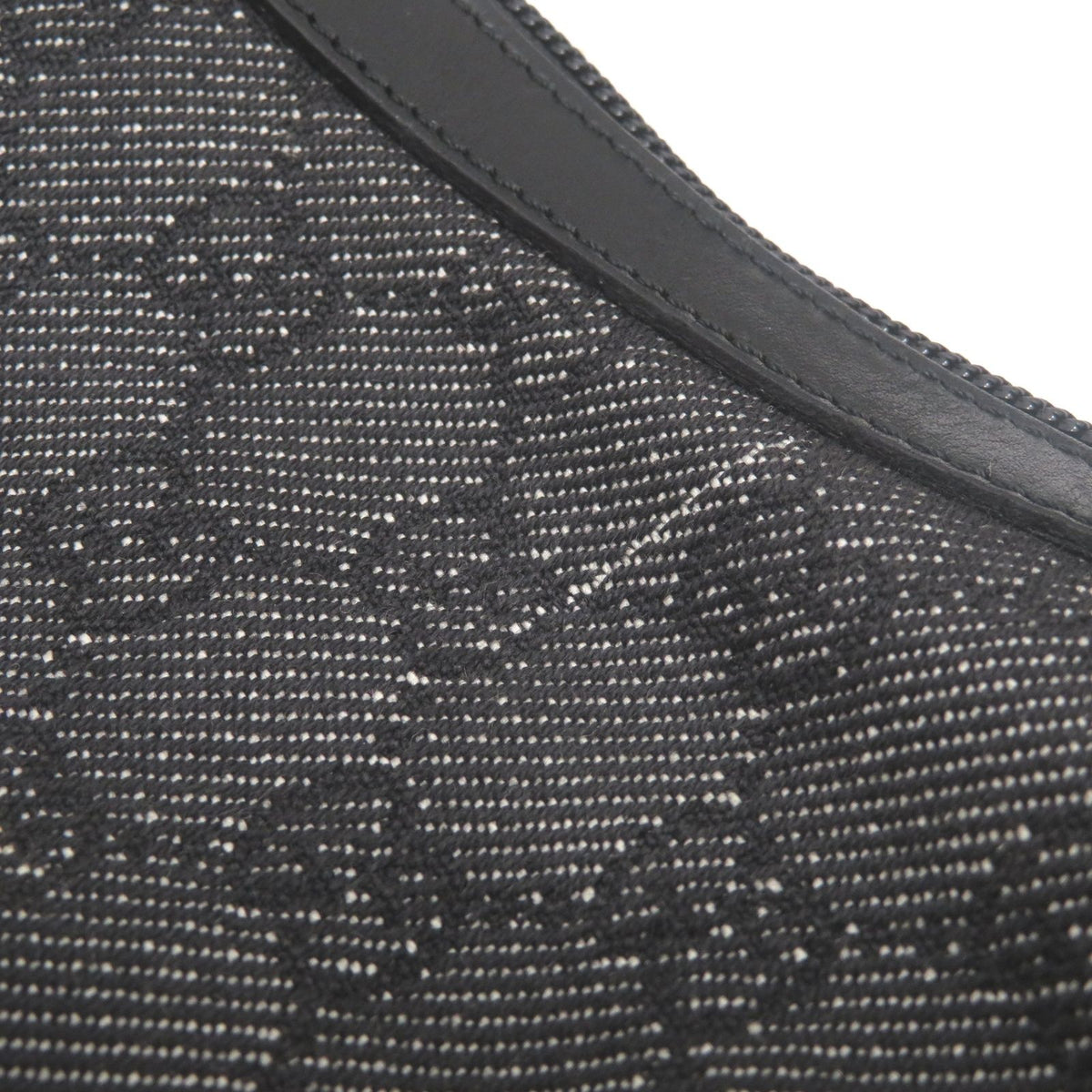 Gucci GG Shoulder Bag Black Canvas Leather — view 8