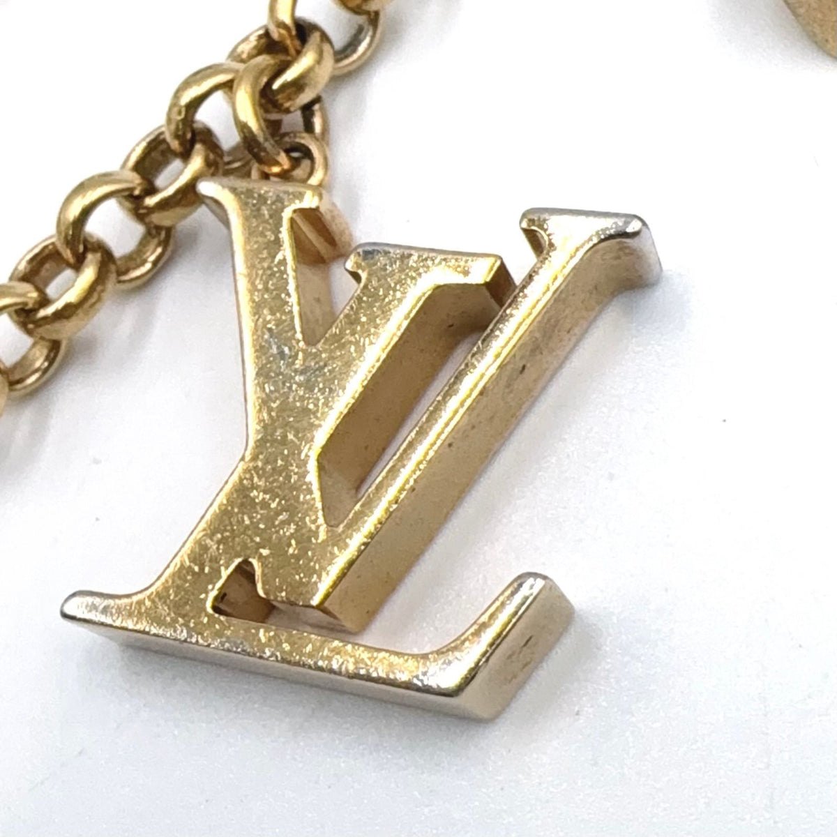Louis Vuitton Fleur de Monogram Off White Gold Beige Charm Keychain — view 8