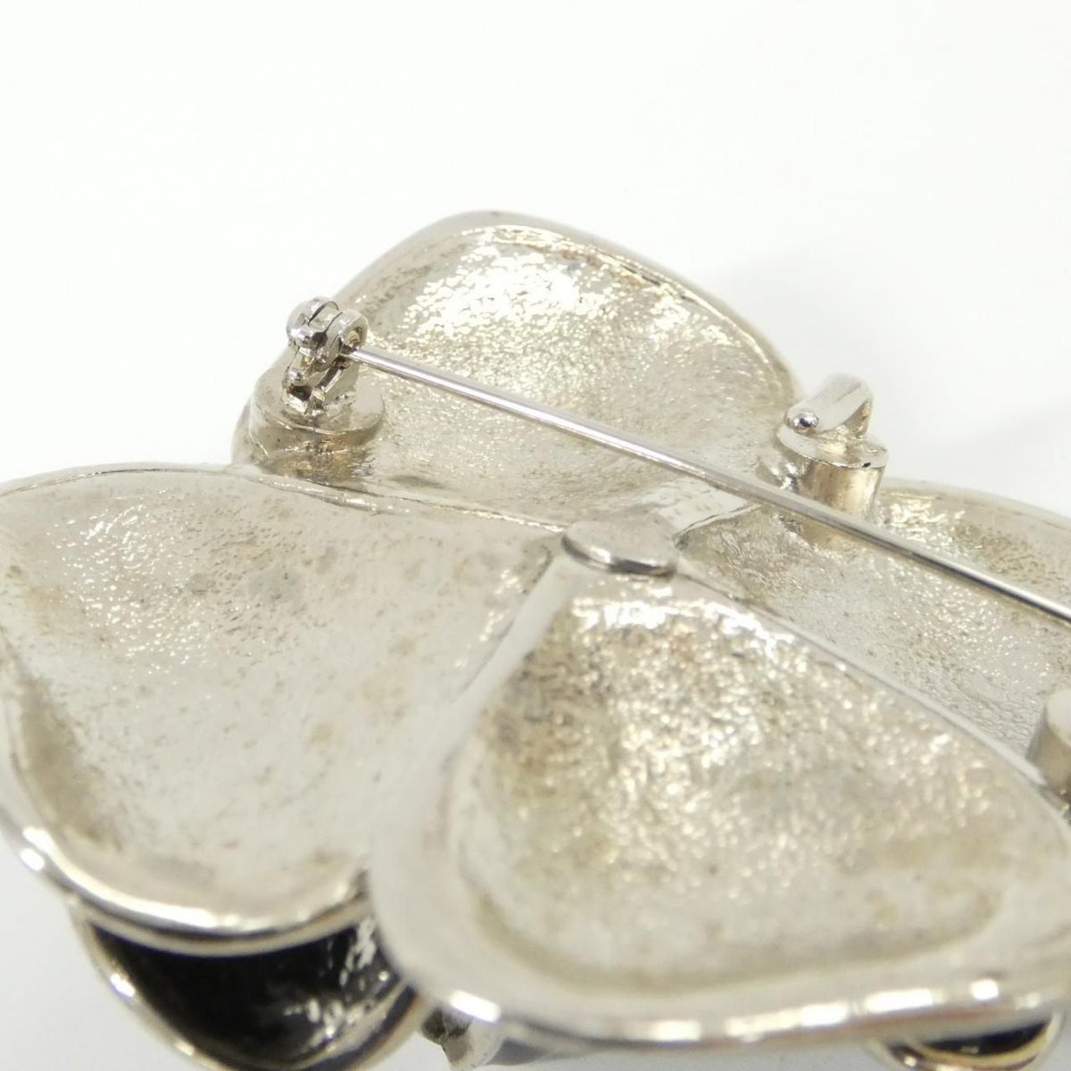 Chanel Brooch Silver — view 3
