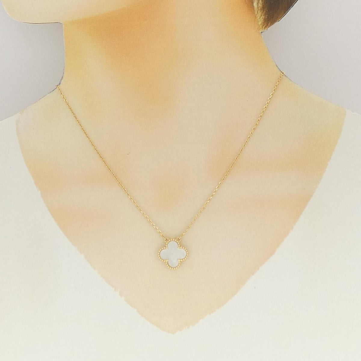 Van Cleef & Arpels Vintage Alhambra Necklace — view 5