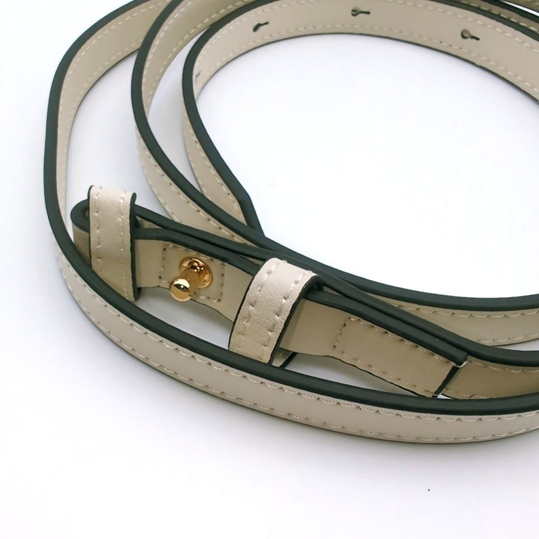 Gucci Sylvie Shoulder Strap Leather White — view 3