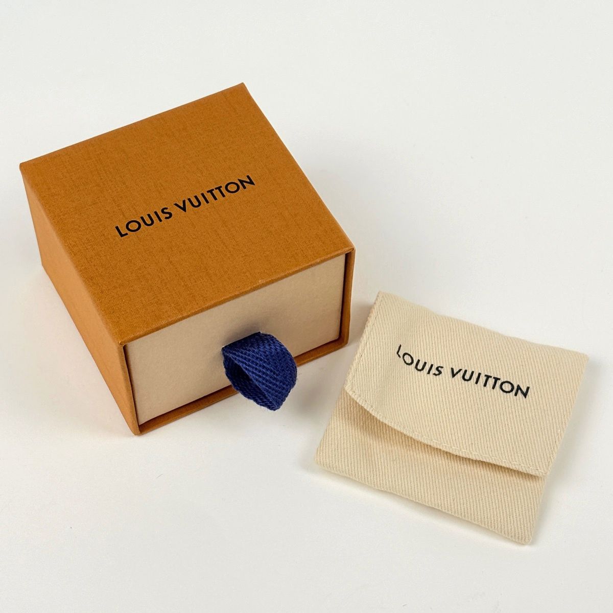 Louis Vuitton Necklace LV Iconic Rhinestone Gold — view 6