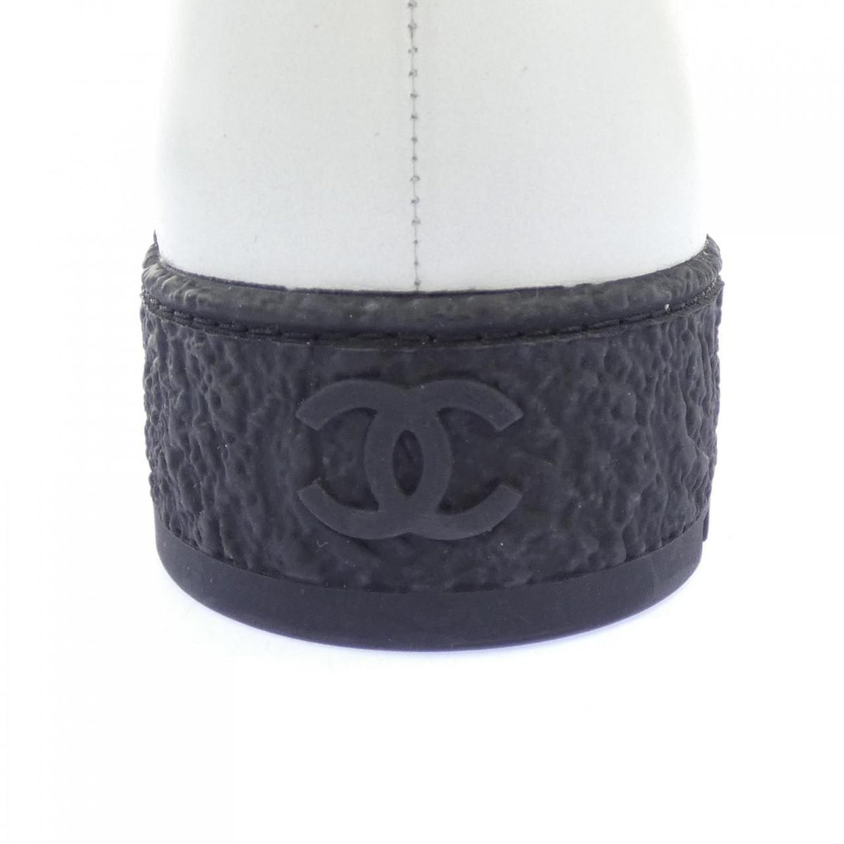 Chanel Ankle Boots Turnlock — view 6