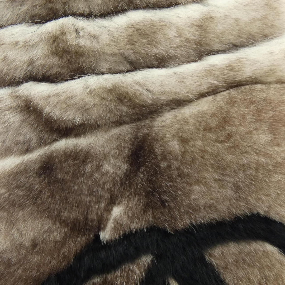 Chanel Scarf Beige — view 4