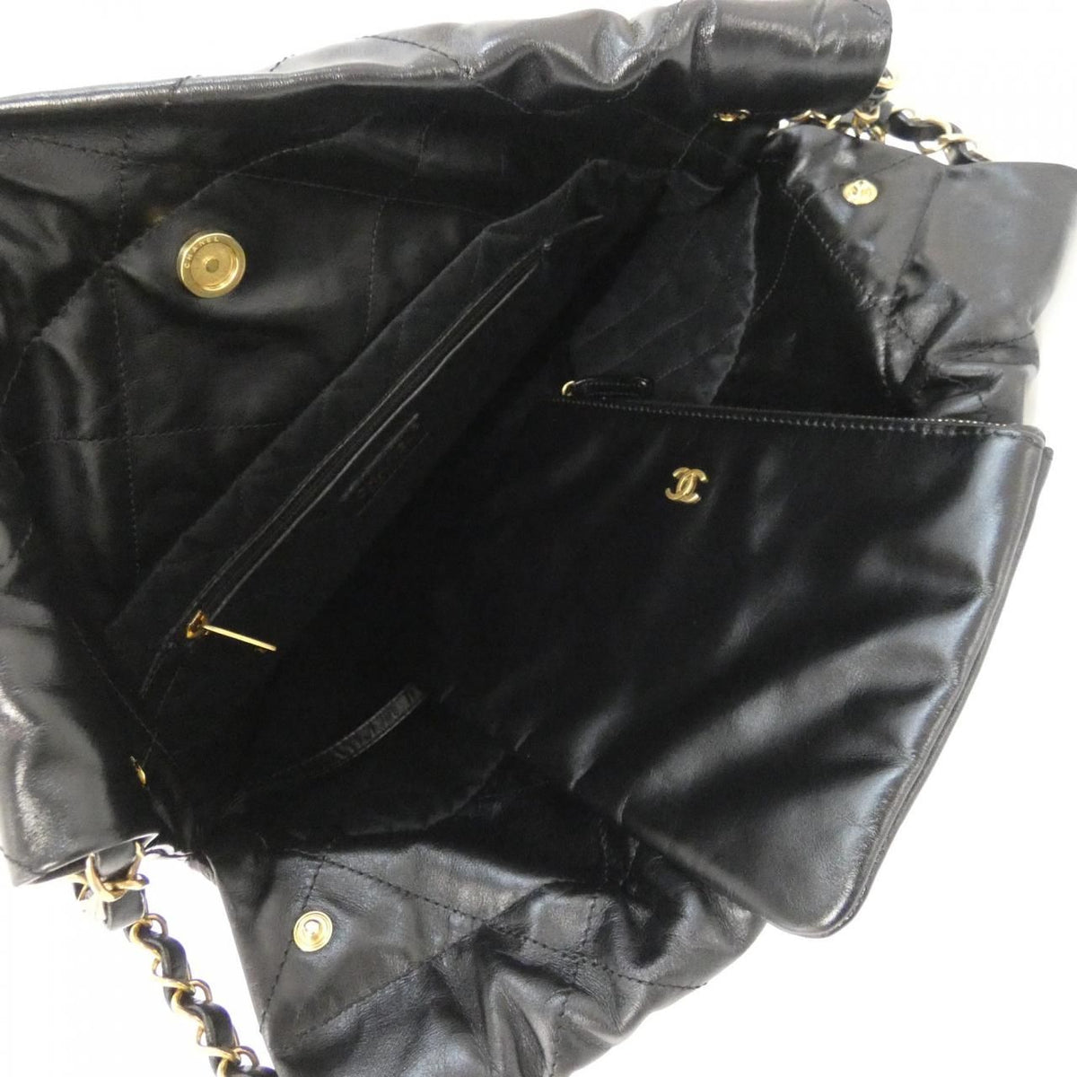 Chanel 22 Line Small Shoulder Bag — view 8