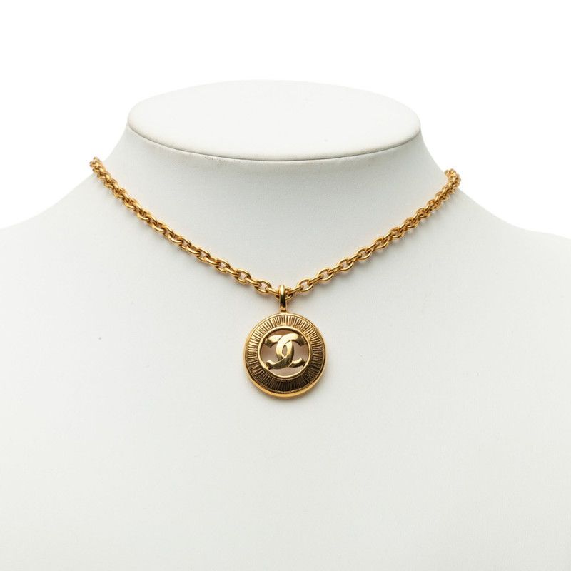 Chanel CC Logo Round Chain Pendant Gold Plated — view 6
