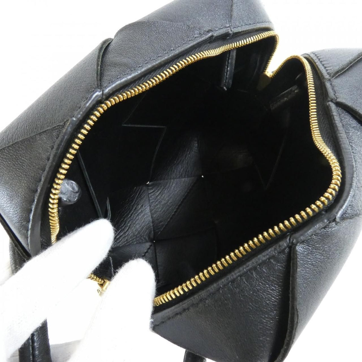 Bottega Veneta Shoulder Bag — view 7