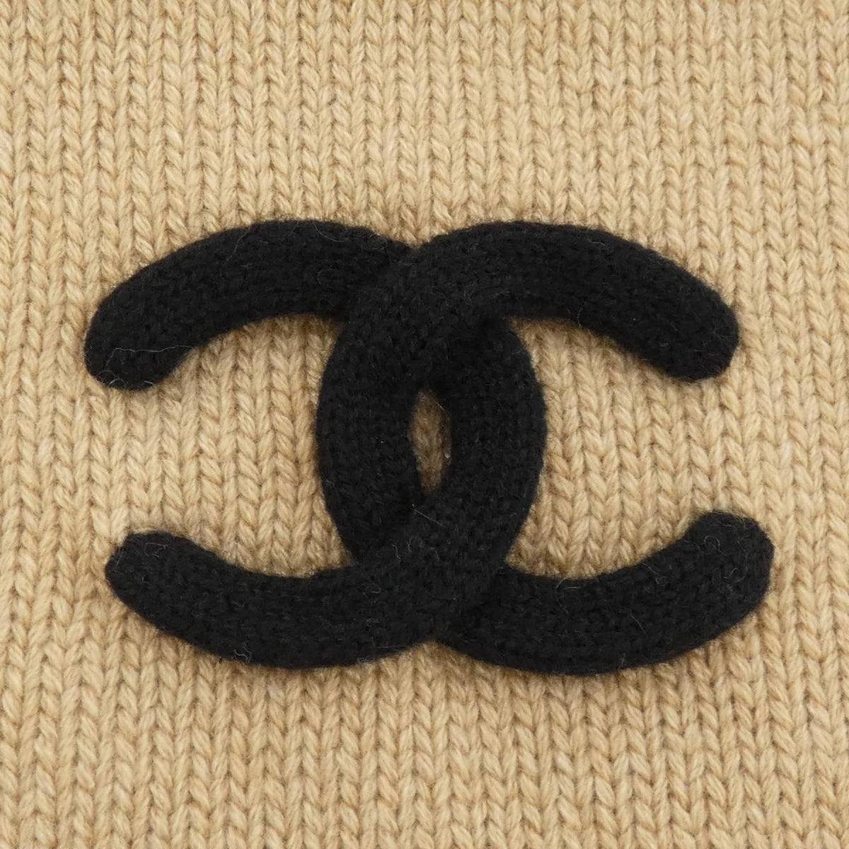 Chanel Scarf Beige — view 4