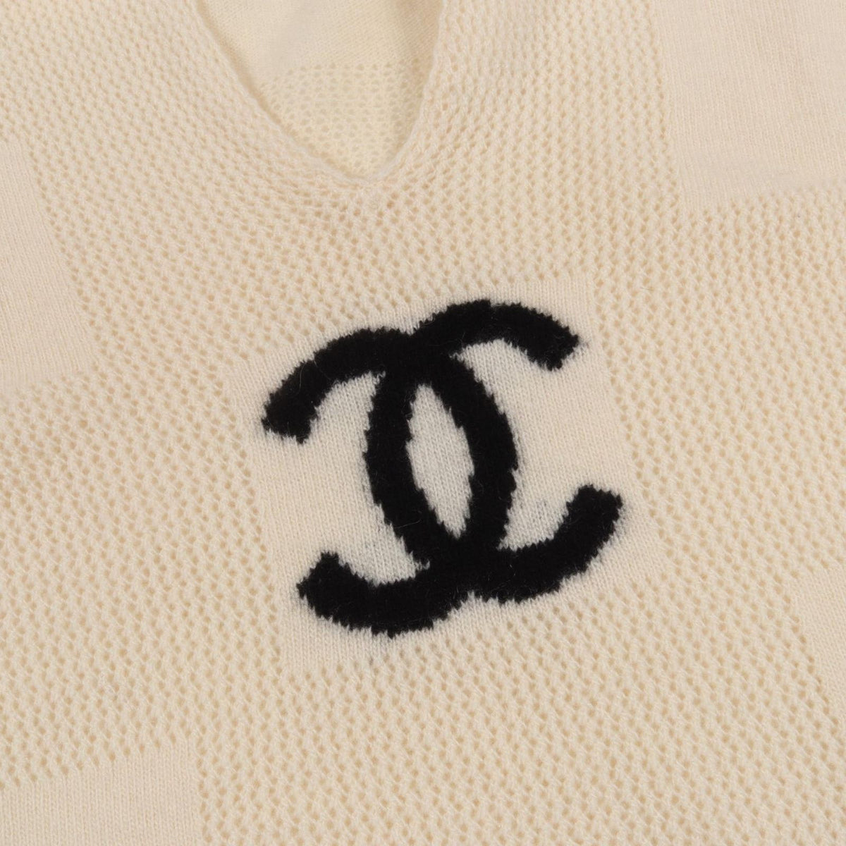 Chanel Knit 01C CC Logo Short Sleeve Cashmere Sweater — view 8