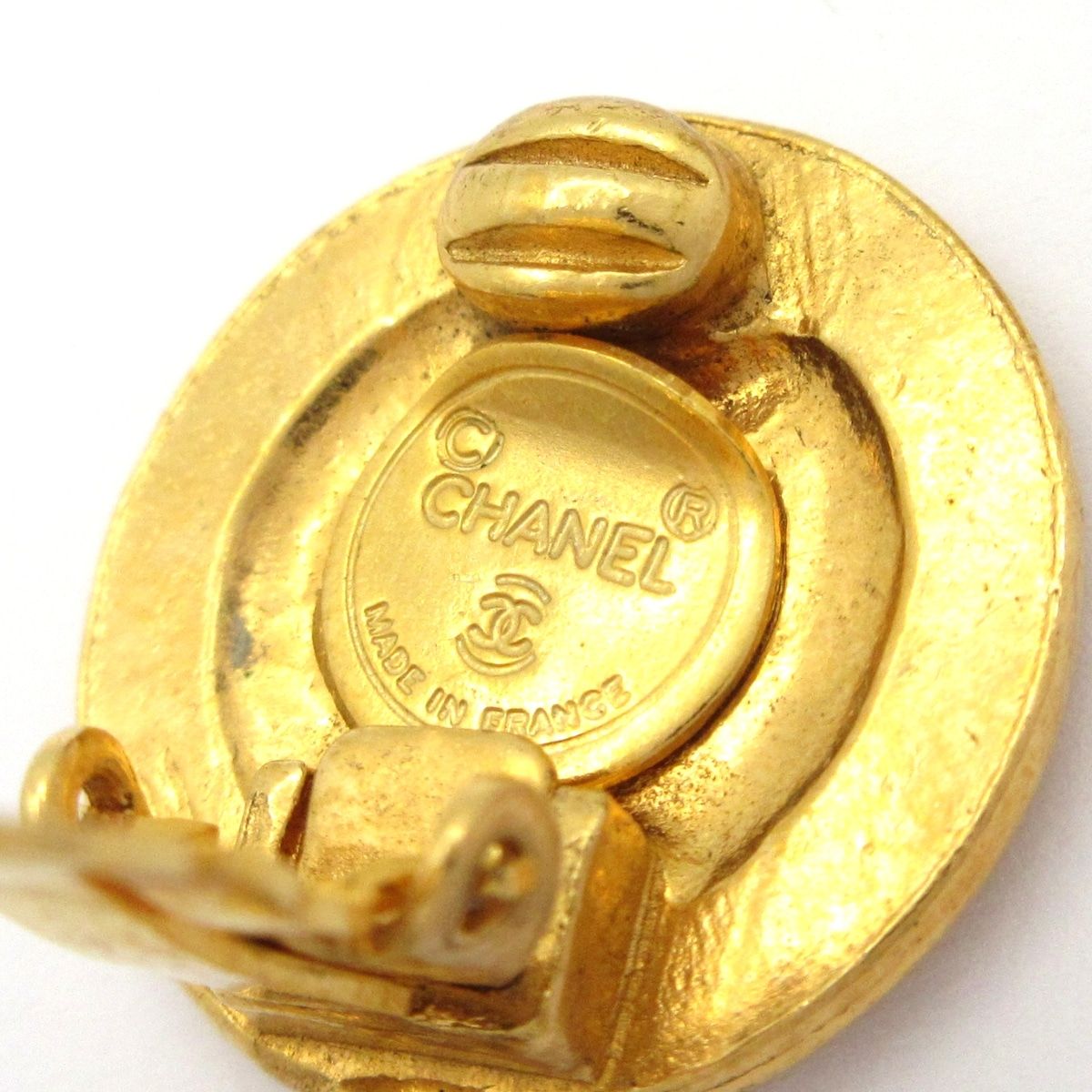 Chanel Earrings CC Logo Gold — view 4