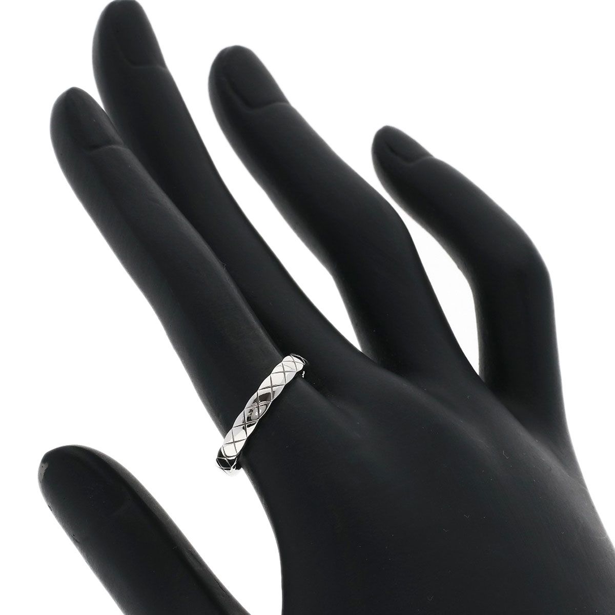 Chanel Coco Crush Small 54 Ring 18K White Gold — view 5