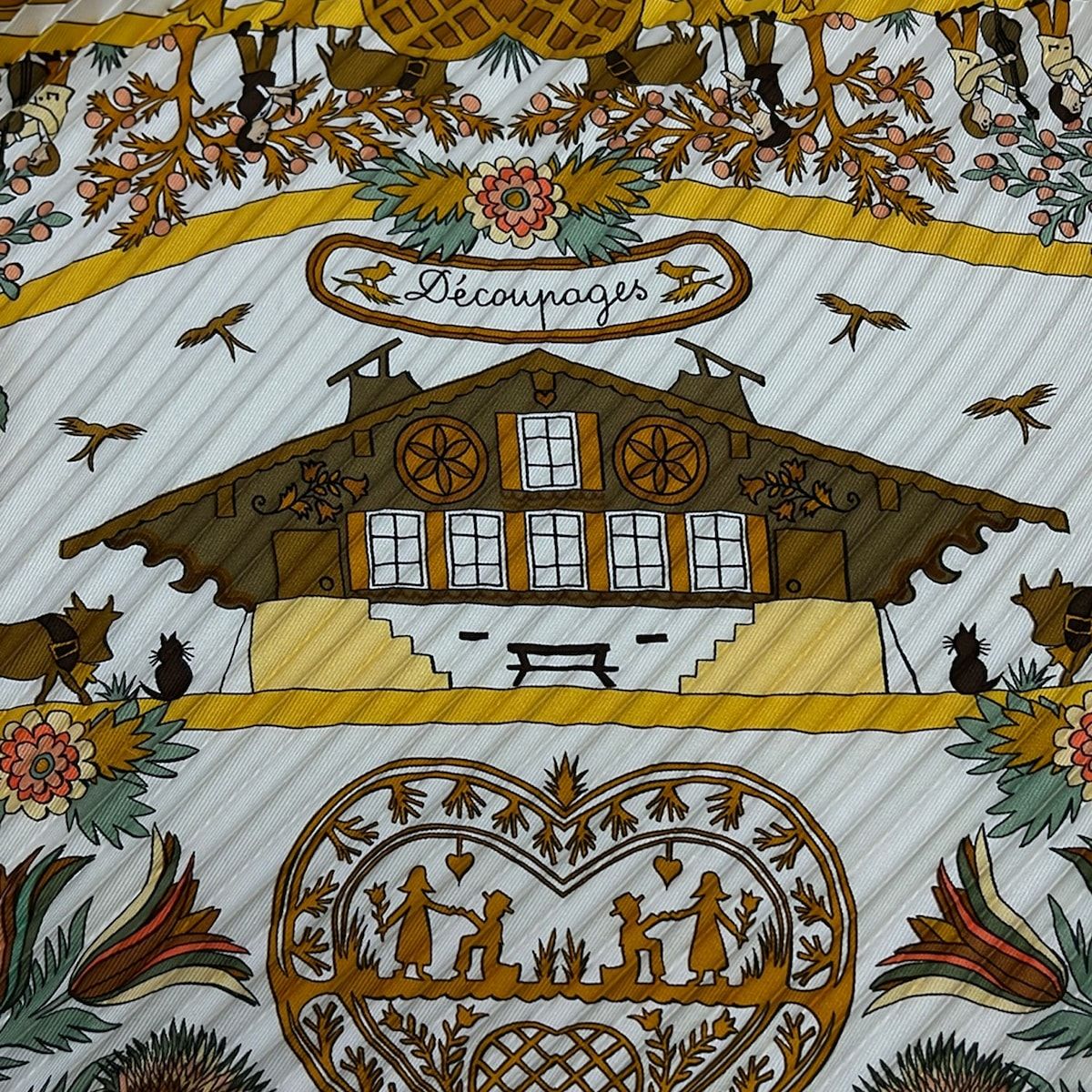 Hermes Scarf Carre Plisse Dark Yellow Multi D'ecoupages — view 4