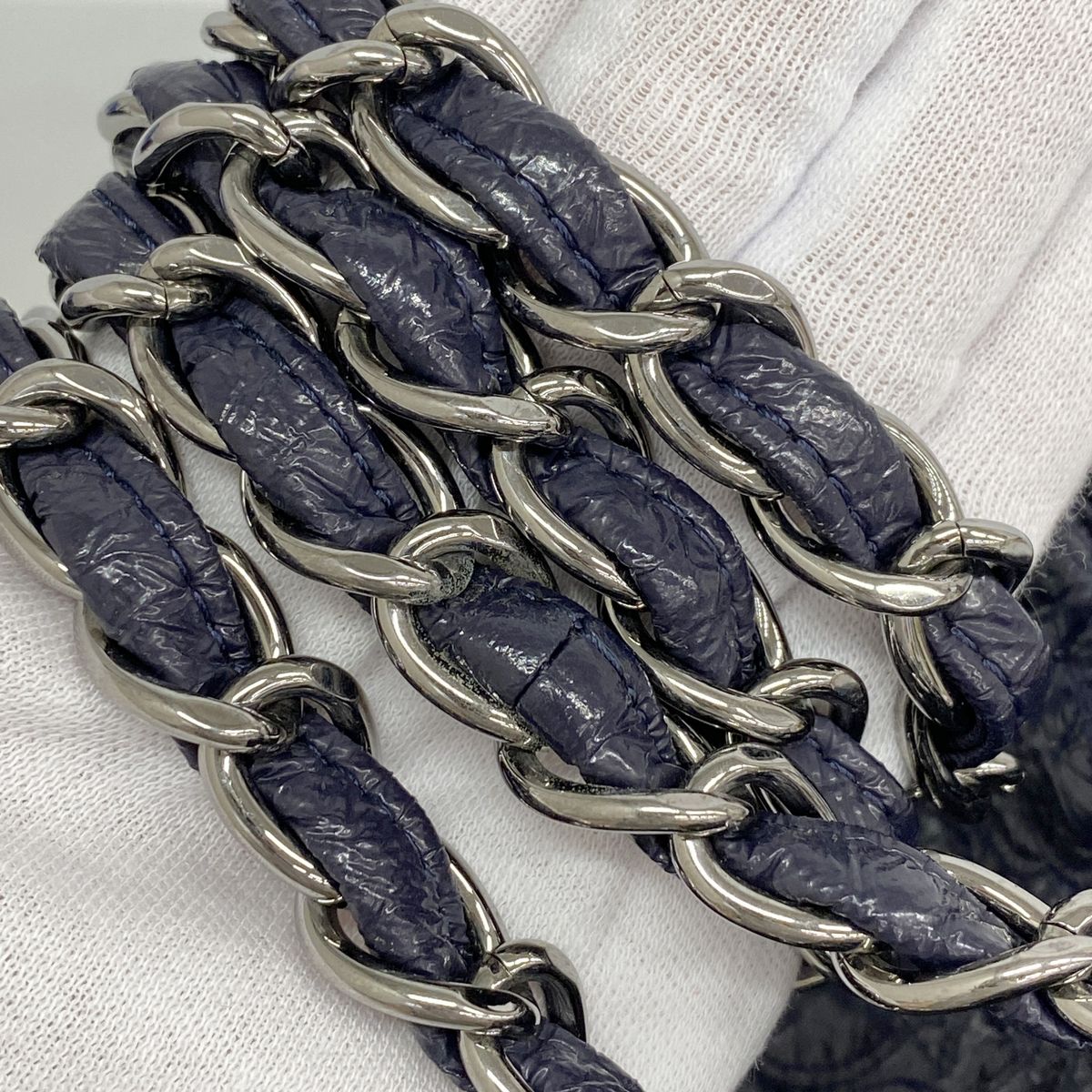 Chanel Shoulder Bag Leather Navy Silver — view 8