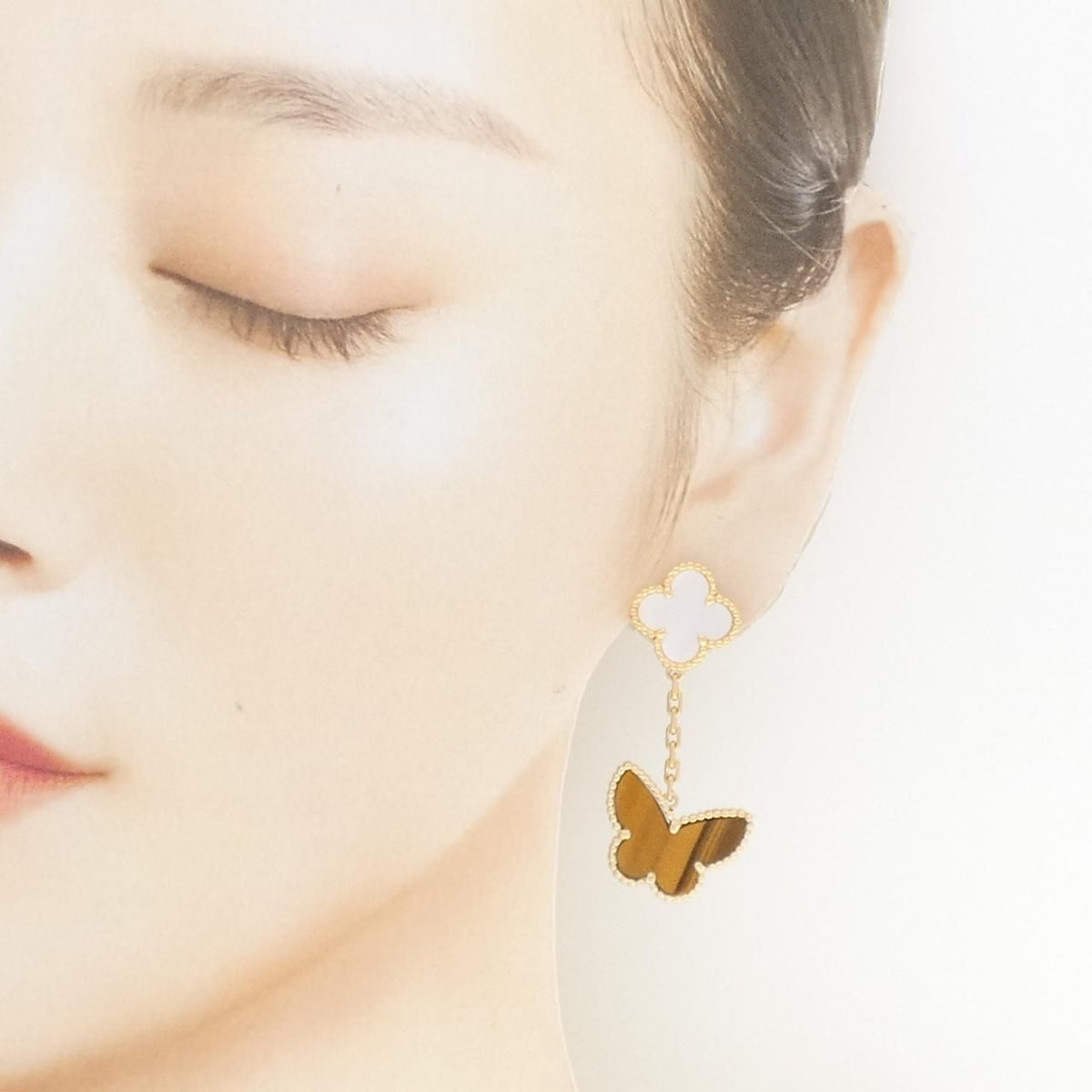Van Cleef & Arpels Lucky Alhambra Single Earrings — view 4