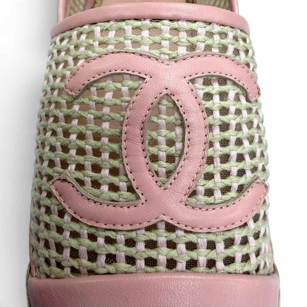 Chanel 21P Leather CC Logo Espadrilles Slip-on Pink — view 8