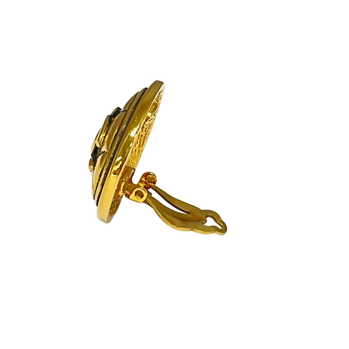 Chanel Earrings CC Logo Gold Quilted — view 5