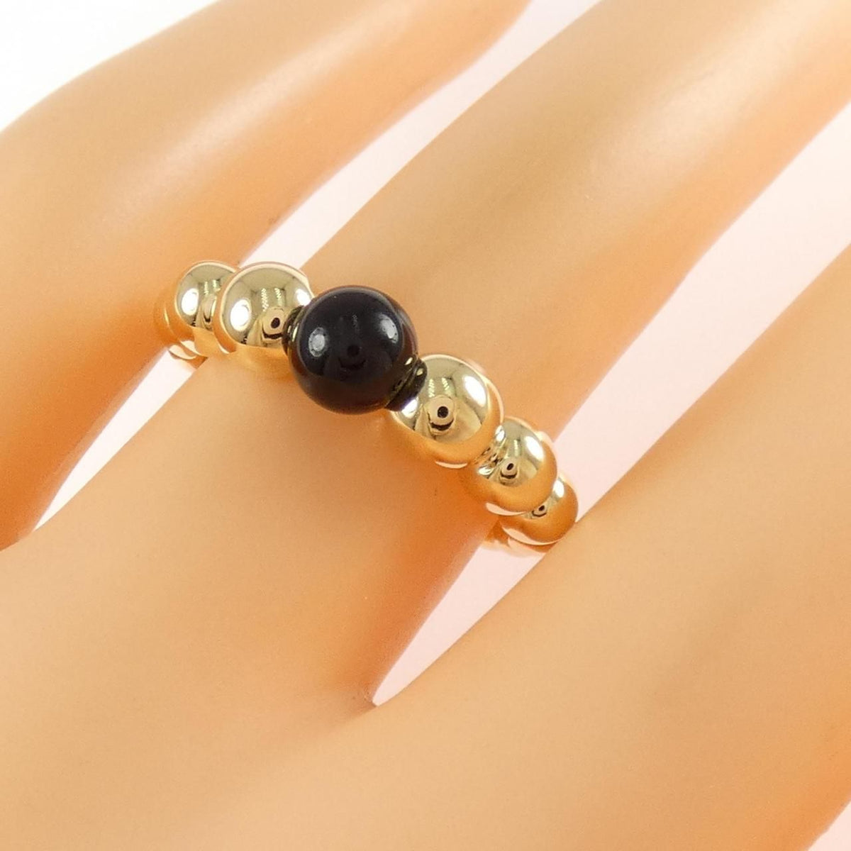Van Cleef & Arpels Perlee Variation Ring — view 4