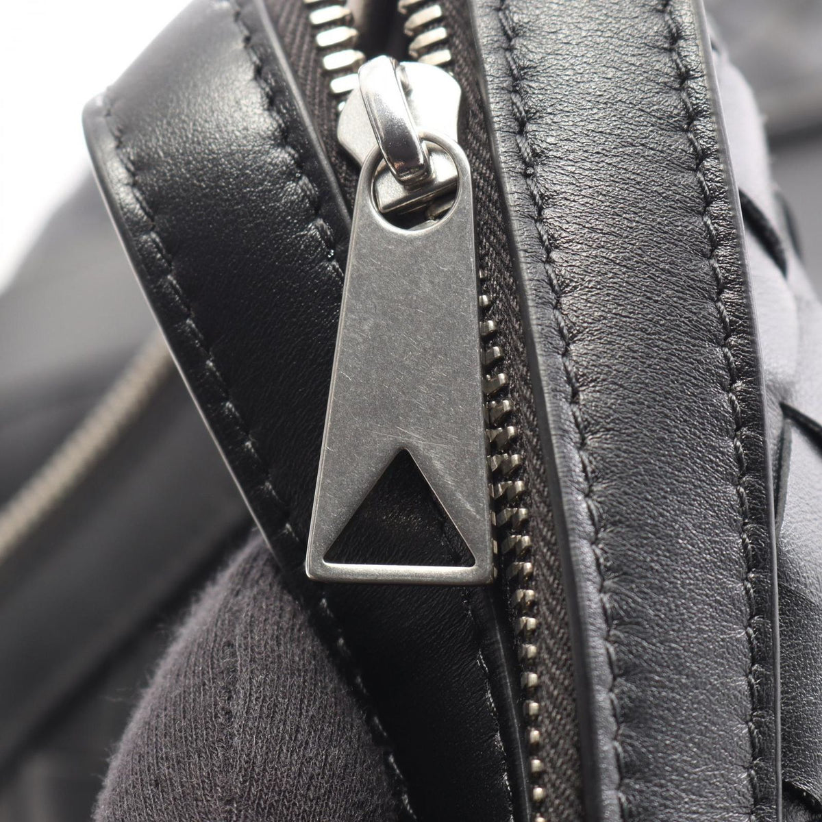 Bottega Veneta Tote Bag Intrecciato 2-Way Black Leather Large Toad — view 8