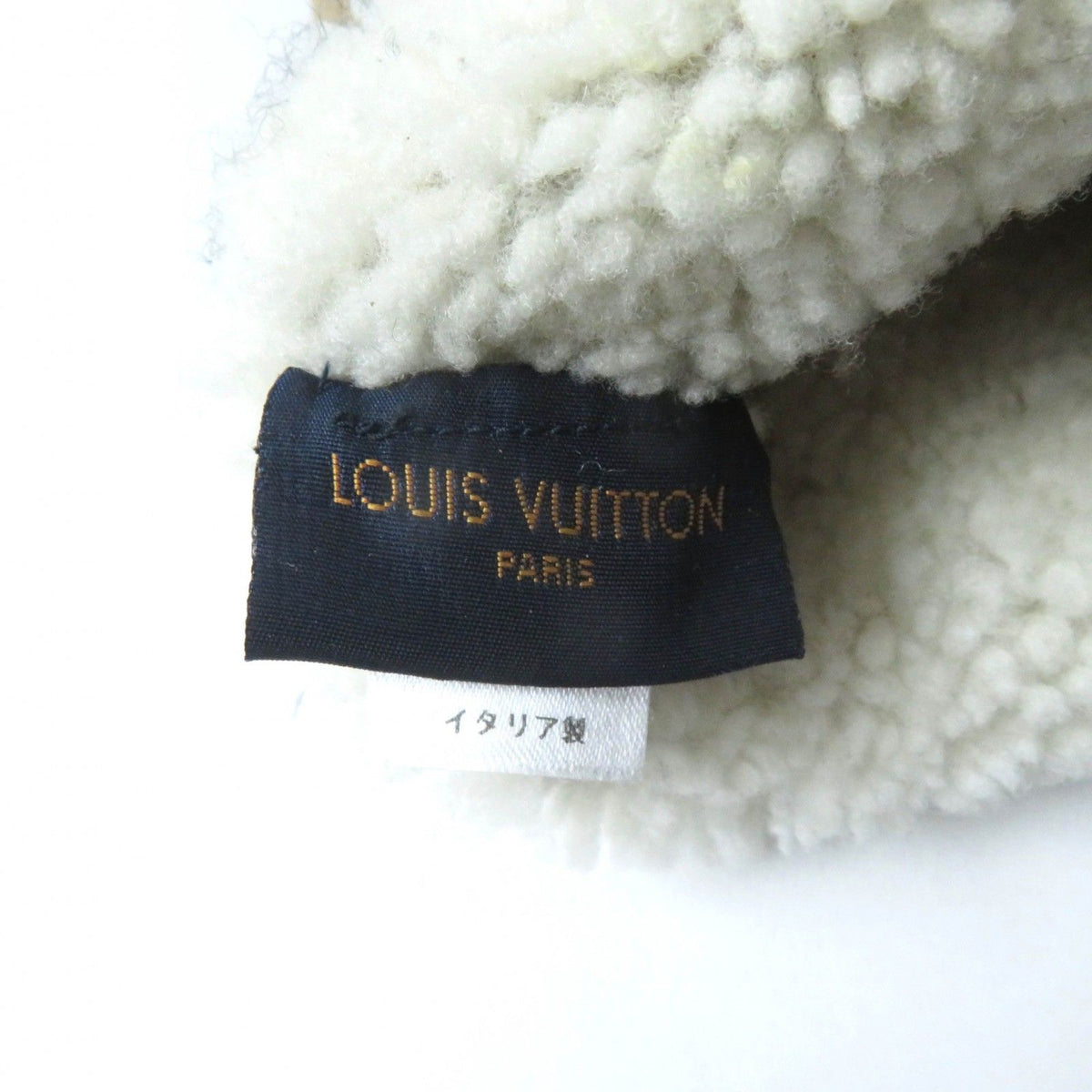 Louis Vuitton Muff Shearling Lamb Monogram Mittens Gloves Beige — view 8