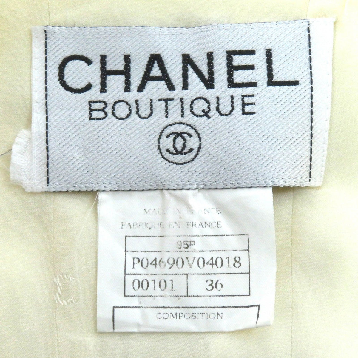 Chanel Vintage 95P Cotton 100% Masterpiece CC Logo Button Cropped Tweed Jacket — view 8