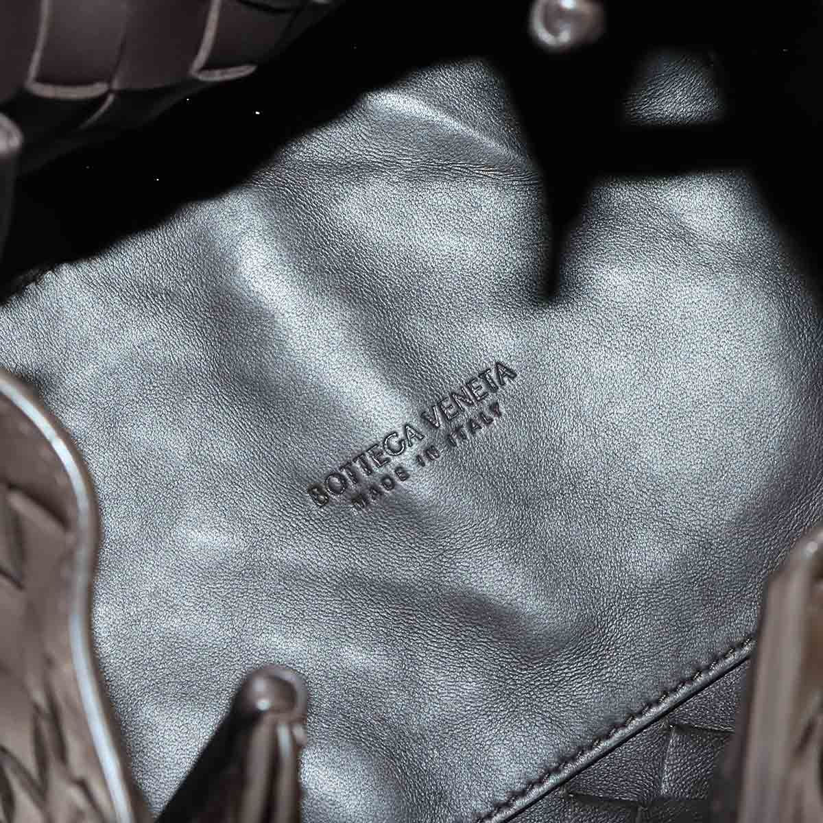 Bottega Veneta Intrecciato Small Parachute 2-Way Shoulder Bag Lambskin — view 8