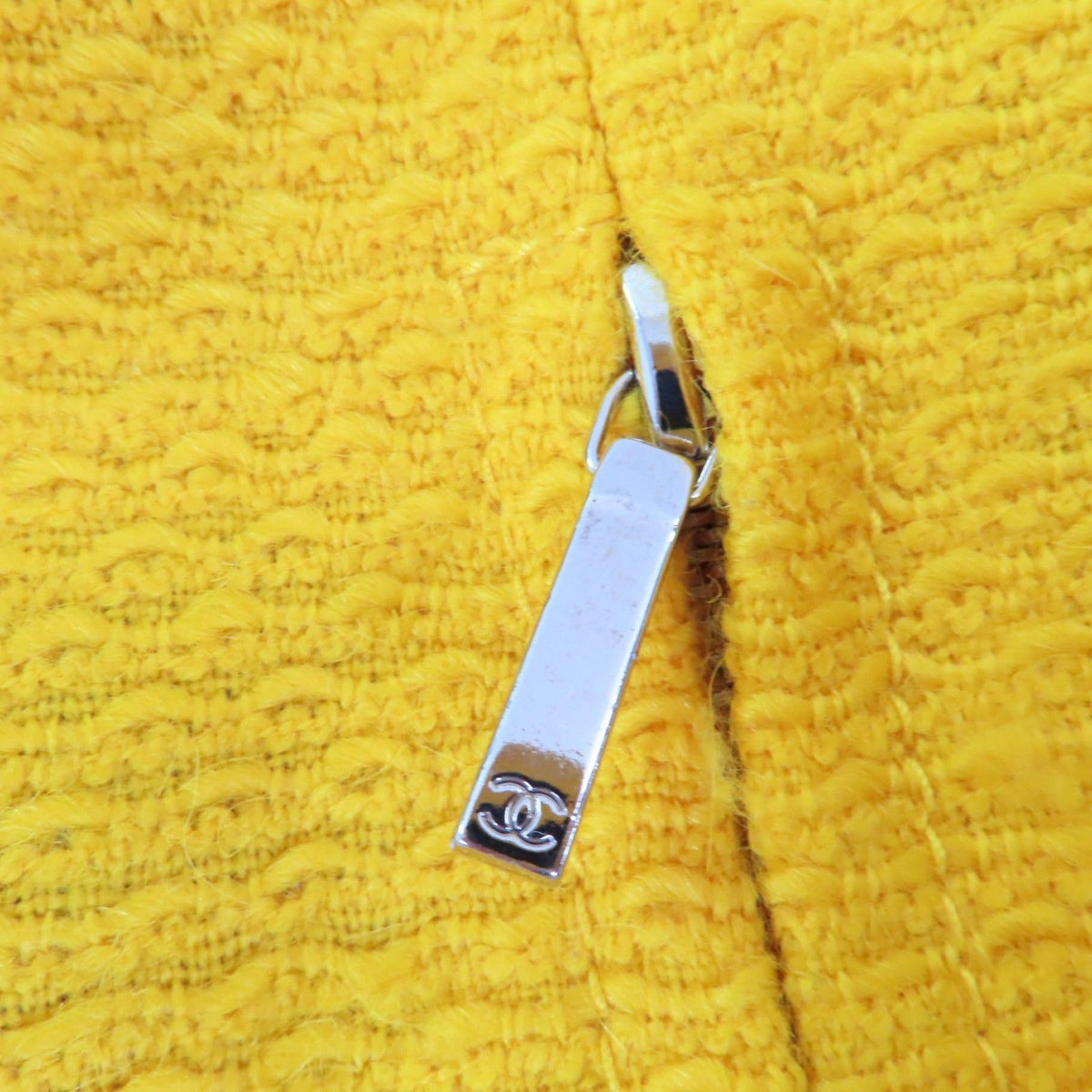 Chanel Wool 100% Lining Logo All Over Print Crystal Button Tweed Coat Yellow 38 — view 8