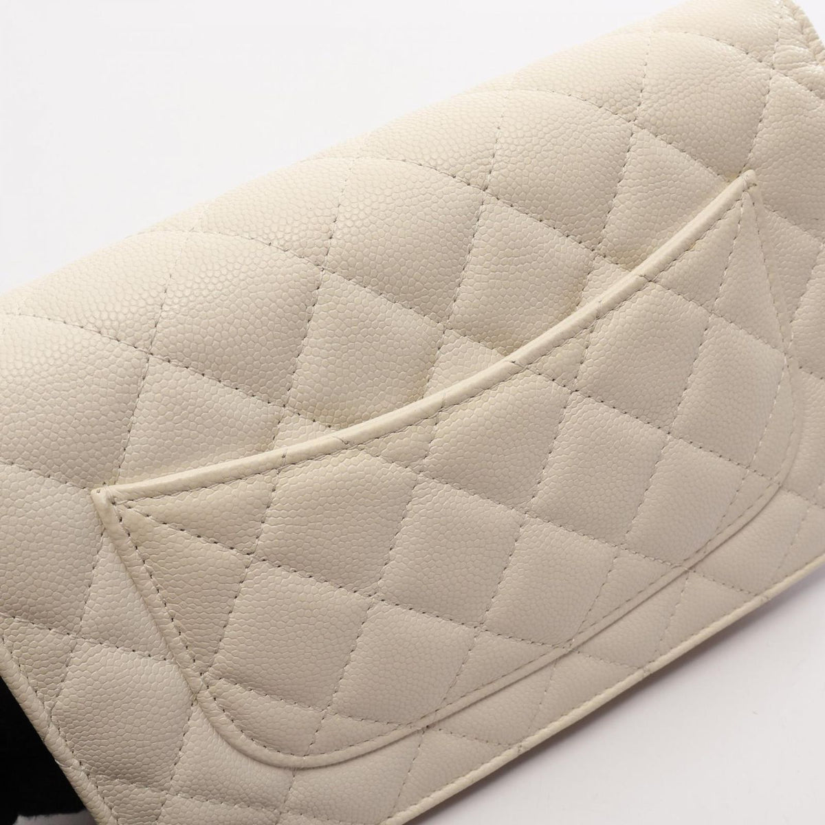 Chanel Shoulder Bag Quilted White Caviar Leather Chain Wallet — view 8