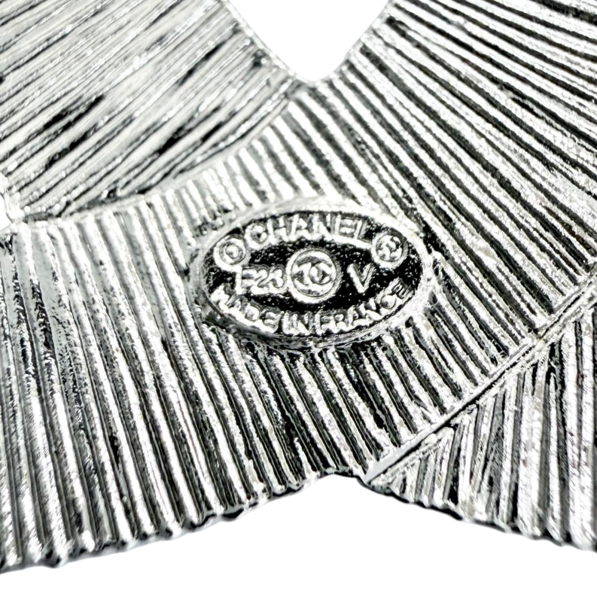 Chanel CC Logo Rhinestone Crystal Bijou Brooch Silver — view 5