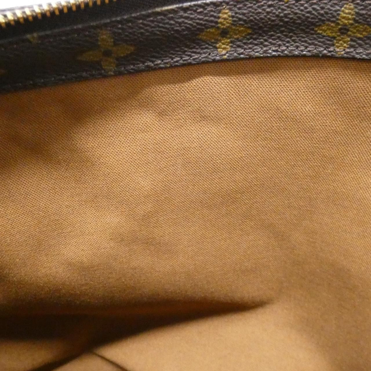 Louis Vuitton Monogram Cabas Mezzo Bag — view 6