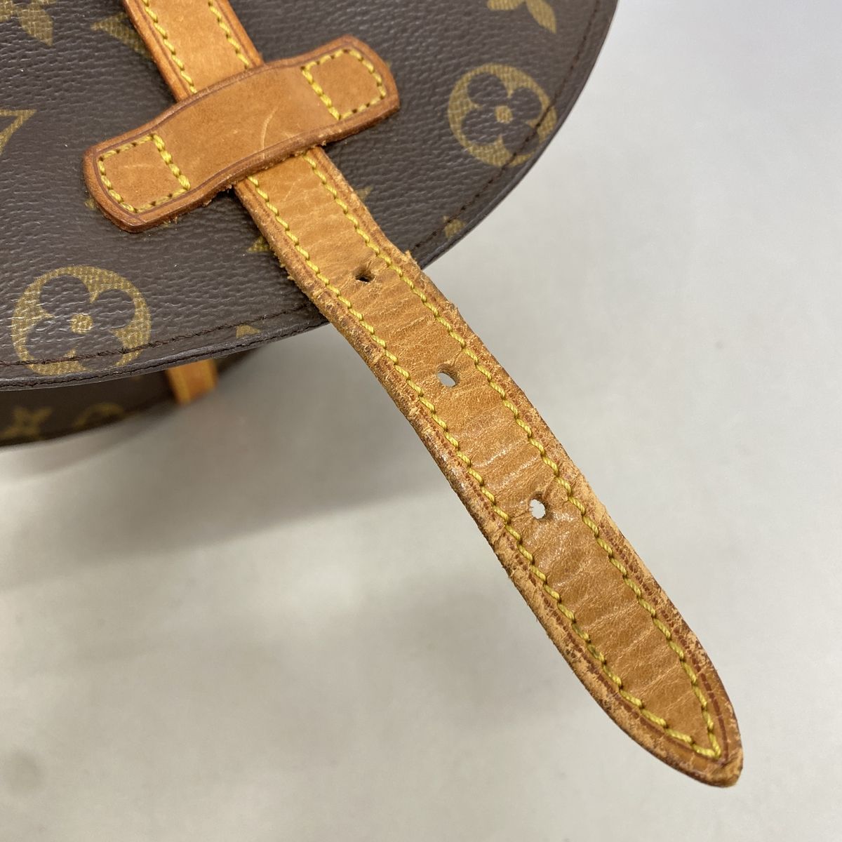 Louis Vuitton Shoulder Bag Monogram Chantilly MM Brown — view 8