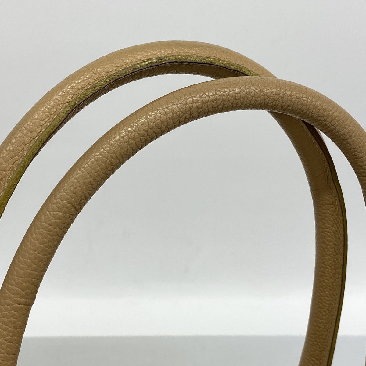 Chanel Tote Bag Executive Leather Beige Gold — view 8