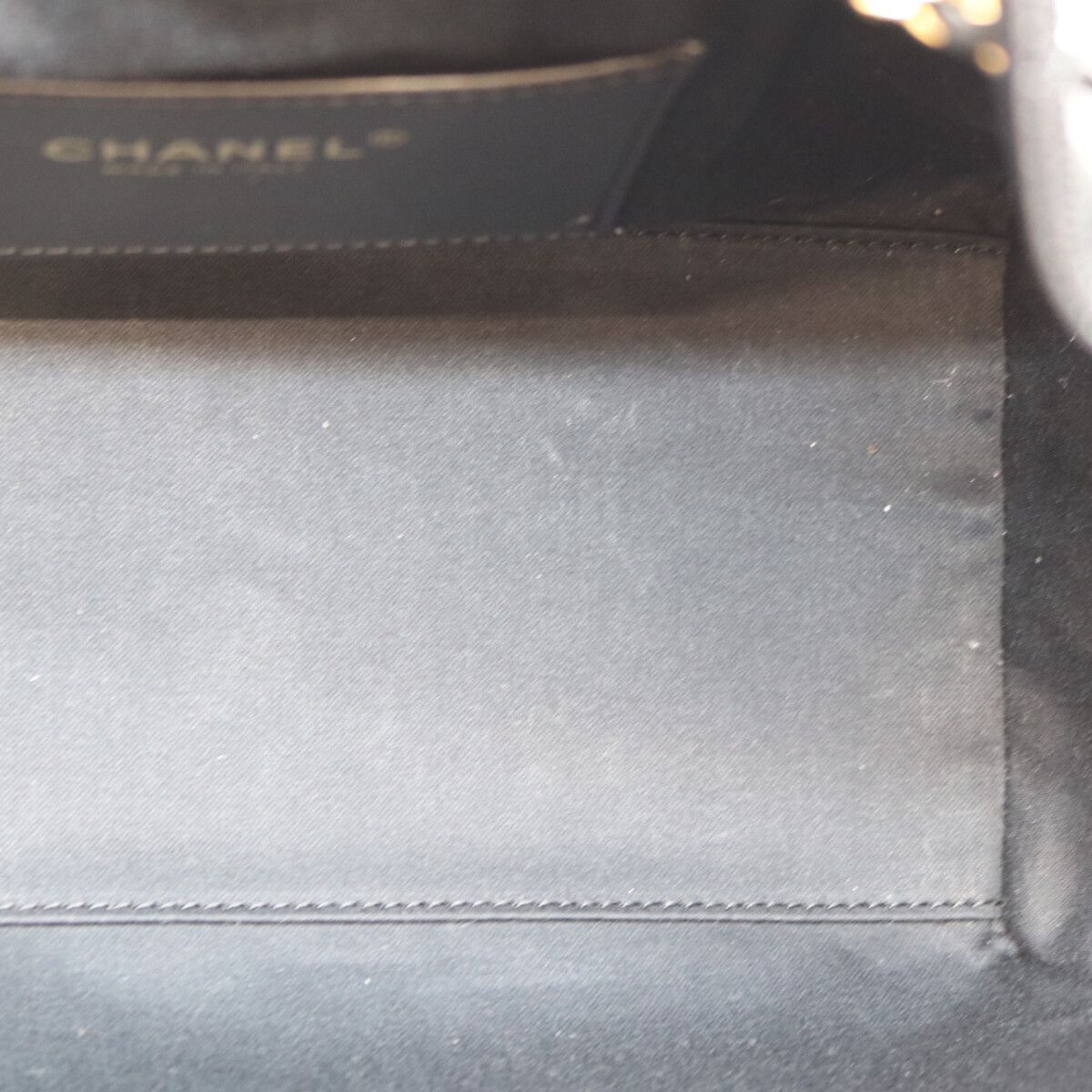 Chanel 25 Caviar Leather Black Small Handbag — view 8