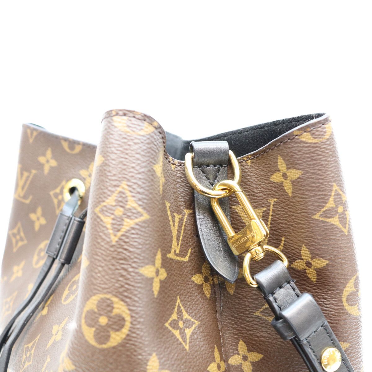 Louis Vuitton Monogram Noir MM Shoulder Bag — view 8