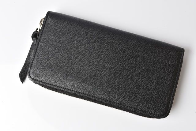 Louis Vuitton Lock Me Long Wallet M62622 LV Leather Zippy