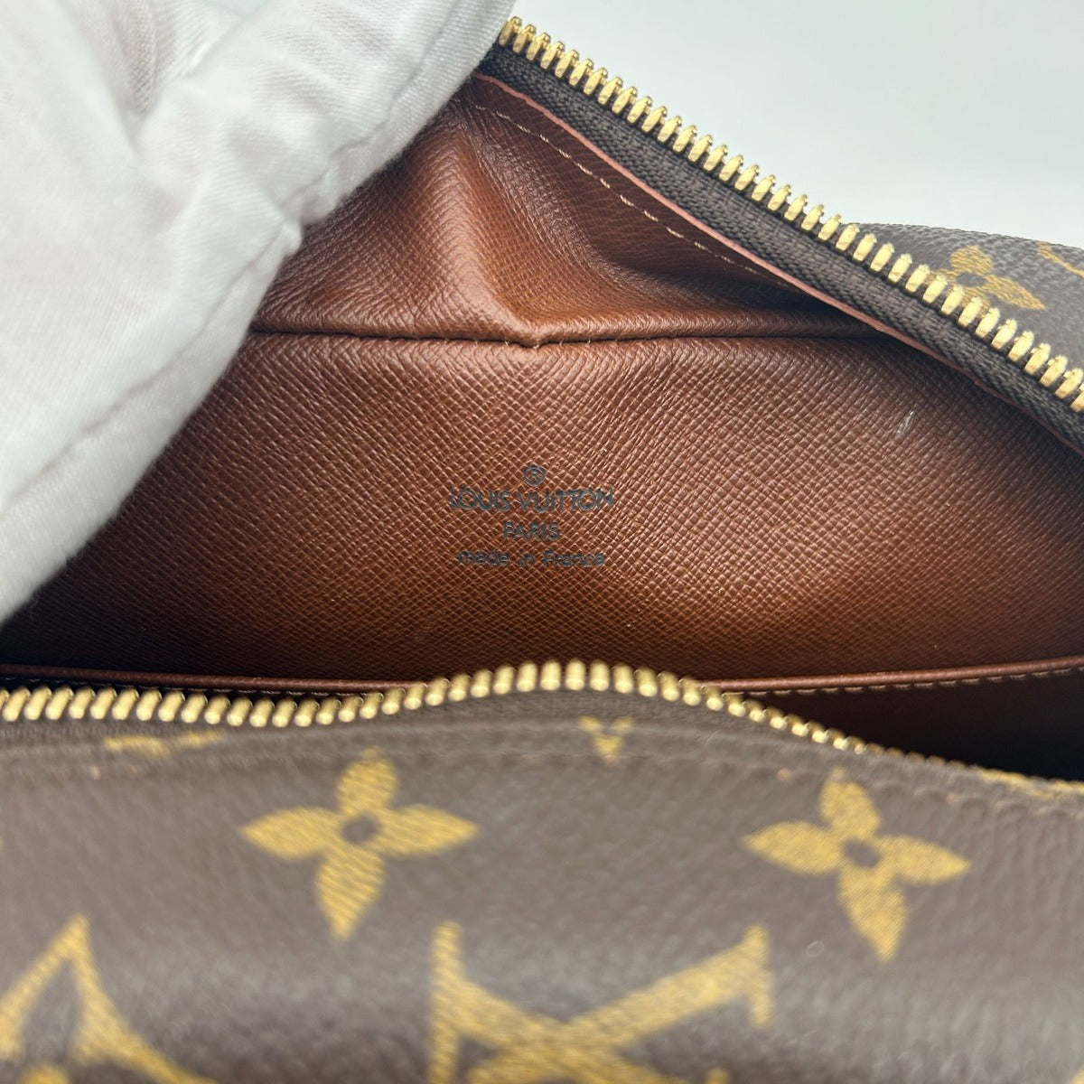 Louis Vuitton Monogram Cite MM Shoulder Bag — view 14
