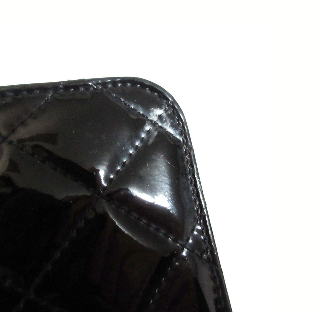 Chanel Brilliant Patent Quilted Chain Wallet Black — view 16