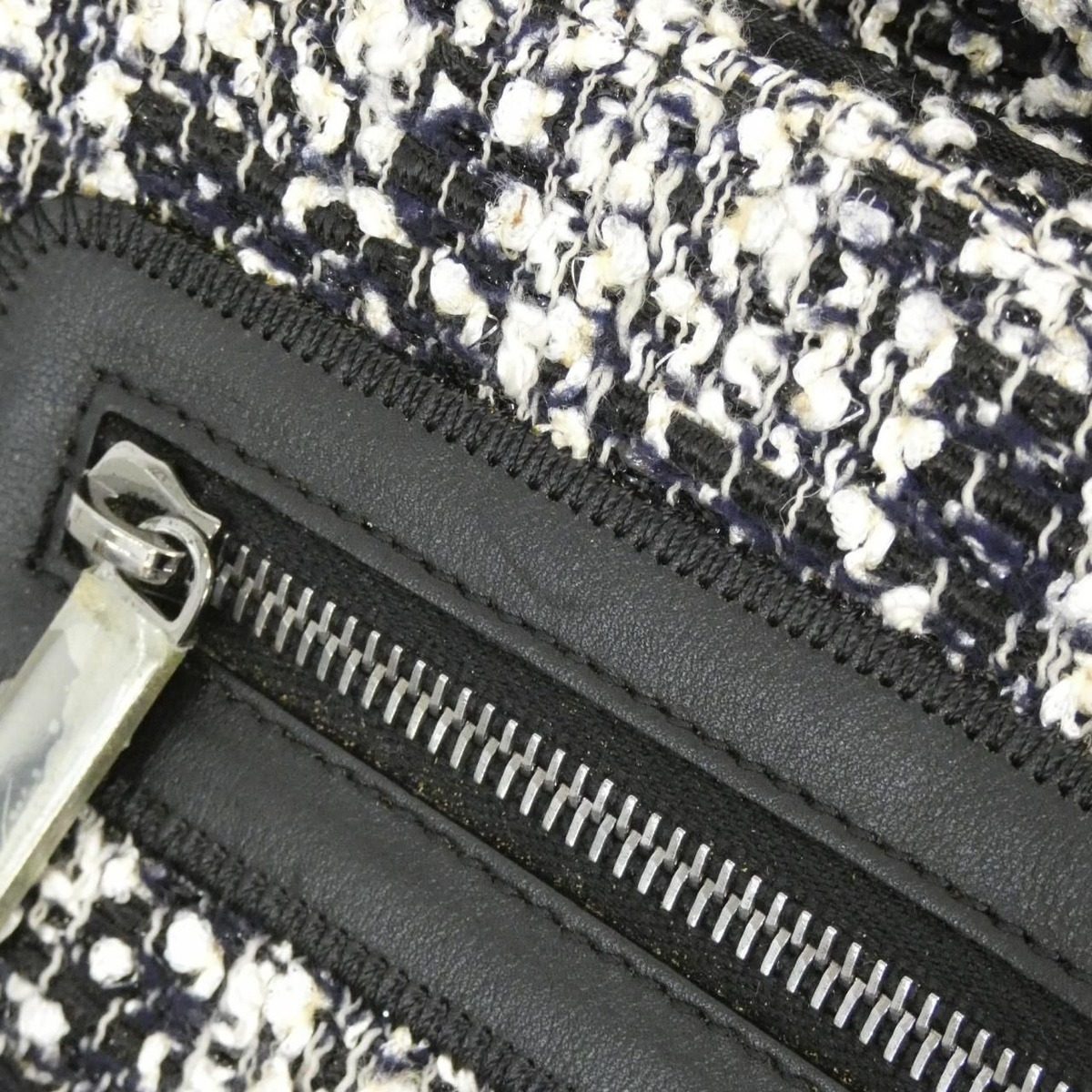 Chanel Vintage Shoulder Bag — view 8