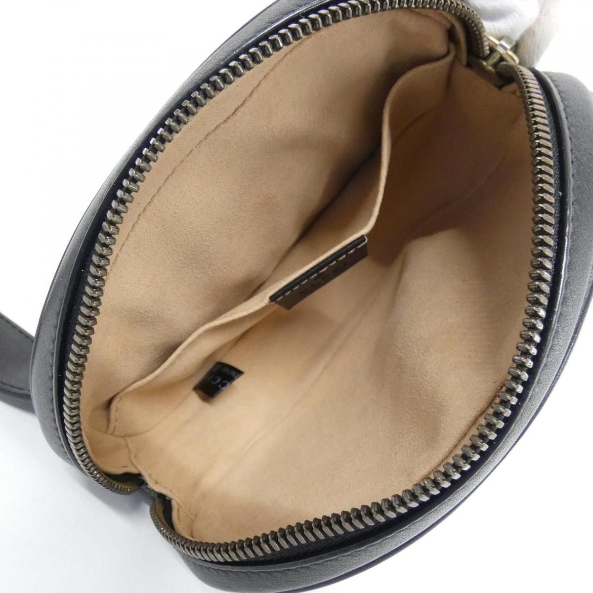 Gucci GG Marmont Dsvrt Waist Bag — view 9