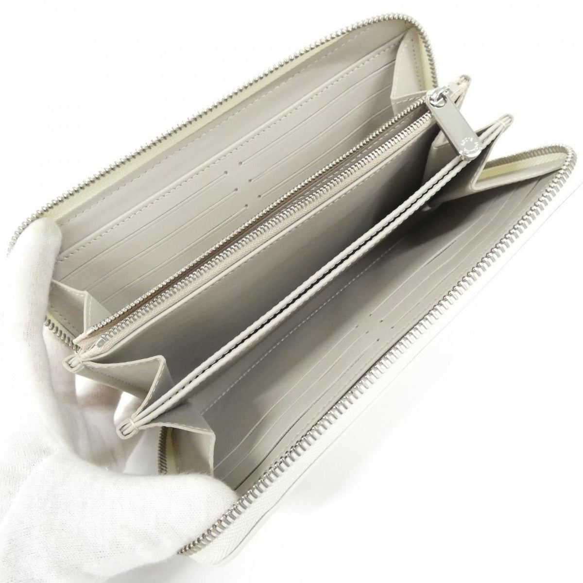 Louis Vuitton Mahina Zippy Wallet — view 5