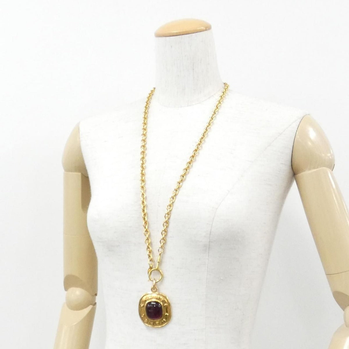Chanel Vintage Necklace Red — view 6