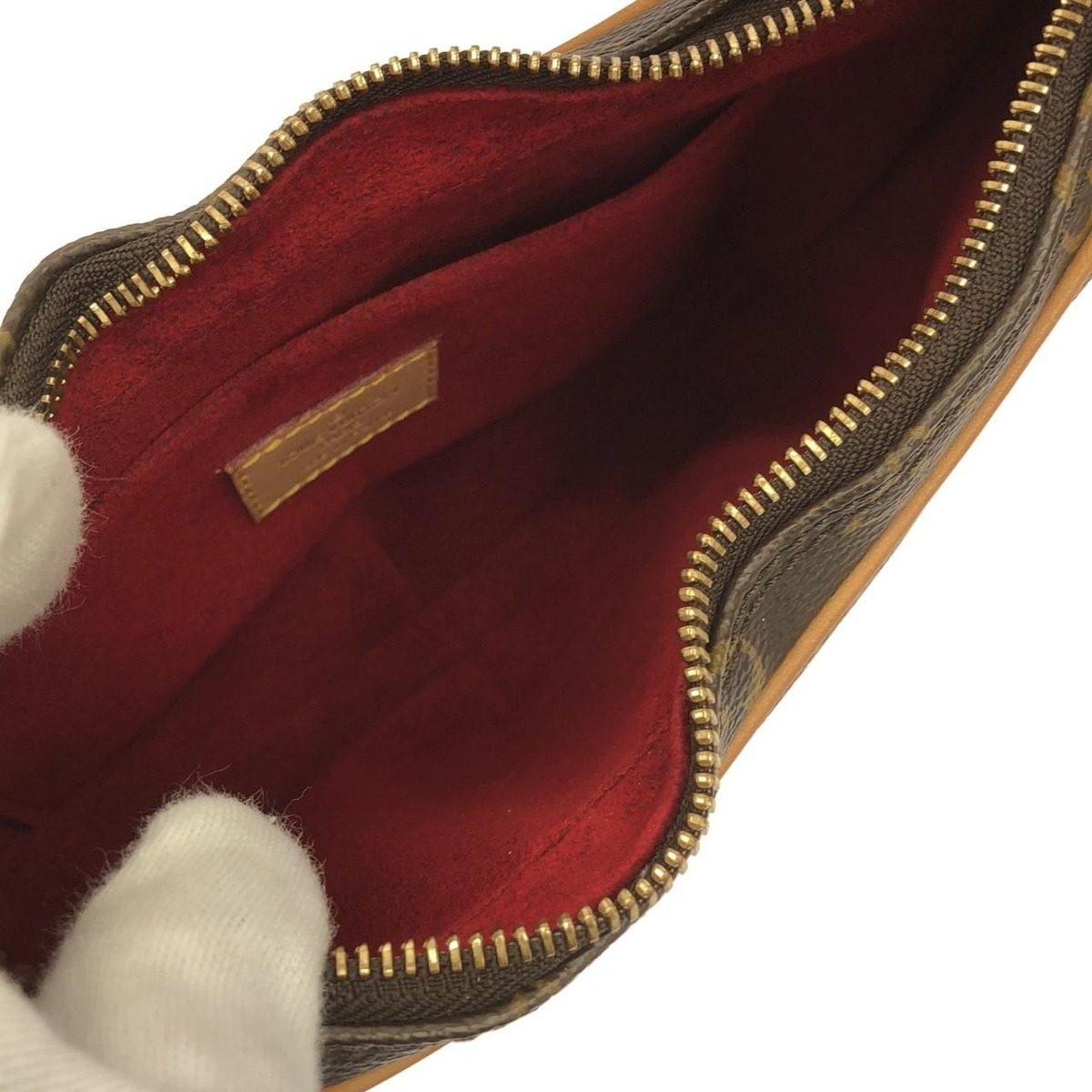 Louis Vuitton Monogram Pochette Croissant Shoulder Bag — view 5